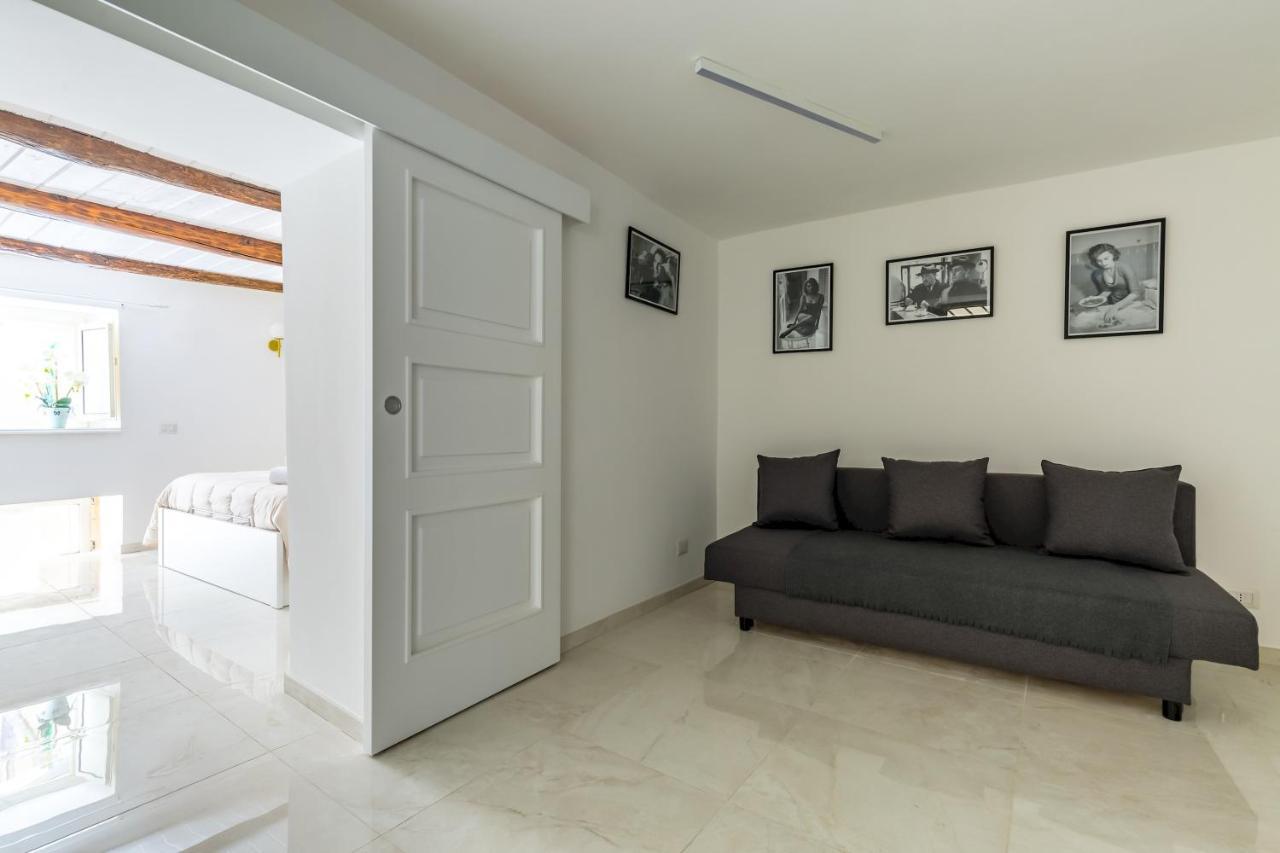 Umberto'S Nest At Toledo Apartment Napoli Bagian luar foto