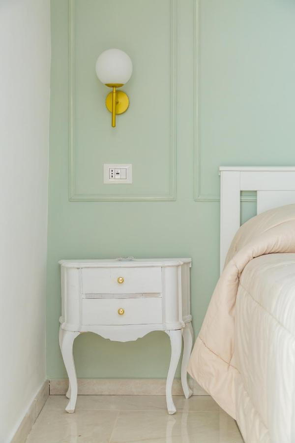 Umberto'S Nest At Toledo Apartment Napoli Bagian luar foto